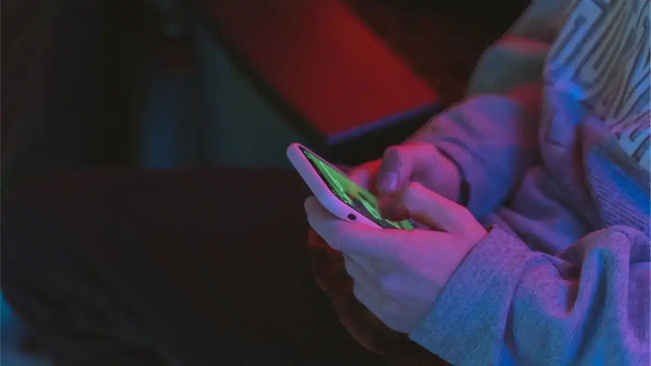 iphone 14 esim compatibility