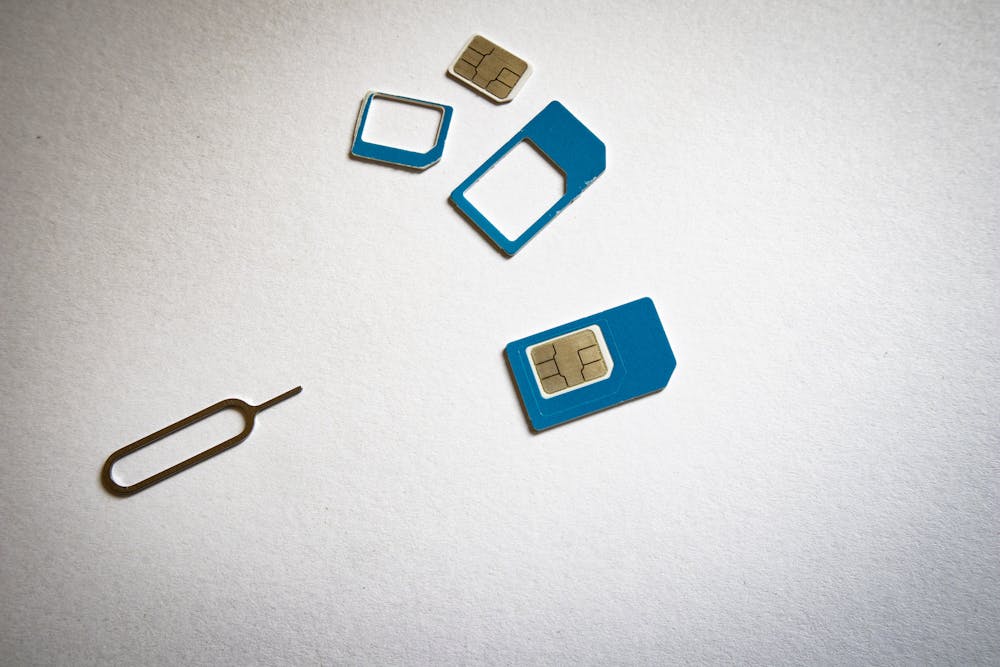 Illustration image of what is Dual sim wit esim